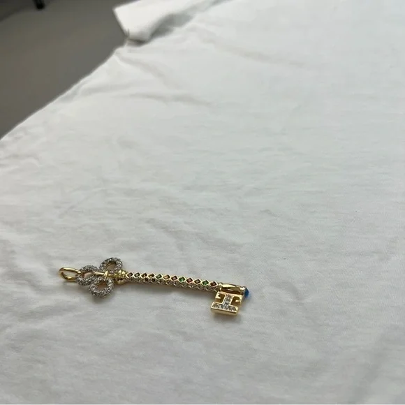 APC Tee Shirt UCCLE IN GOD WE TRUST graphic tee - Picture 6 of 8